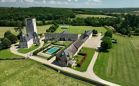 Chateau De Mazieres